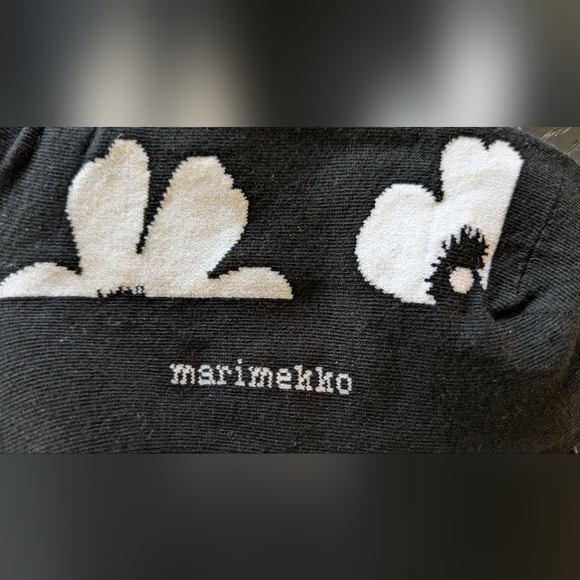 NWT 2 pairs of Marimekko flower socks, size us 6.5-8 - Picture 4 of 4
